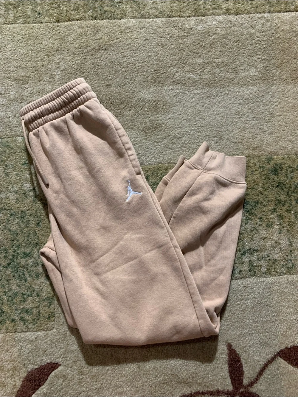 Jordan Kids Tan Fleece Joggers with White Jumpman
